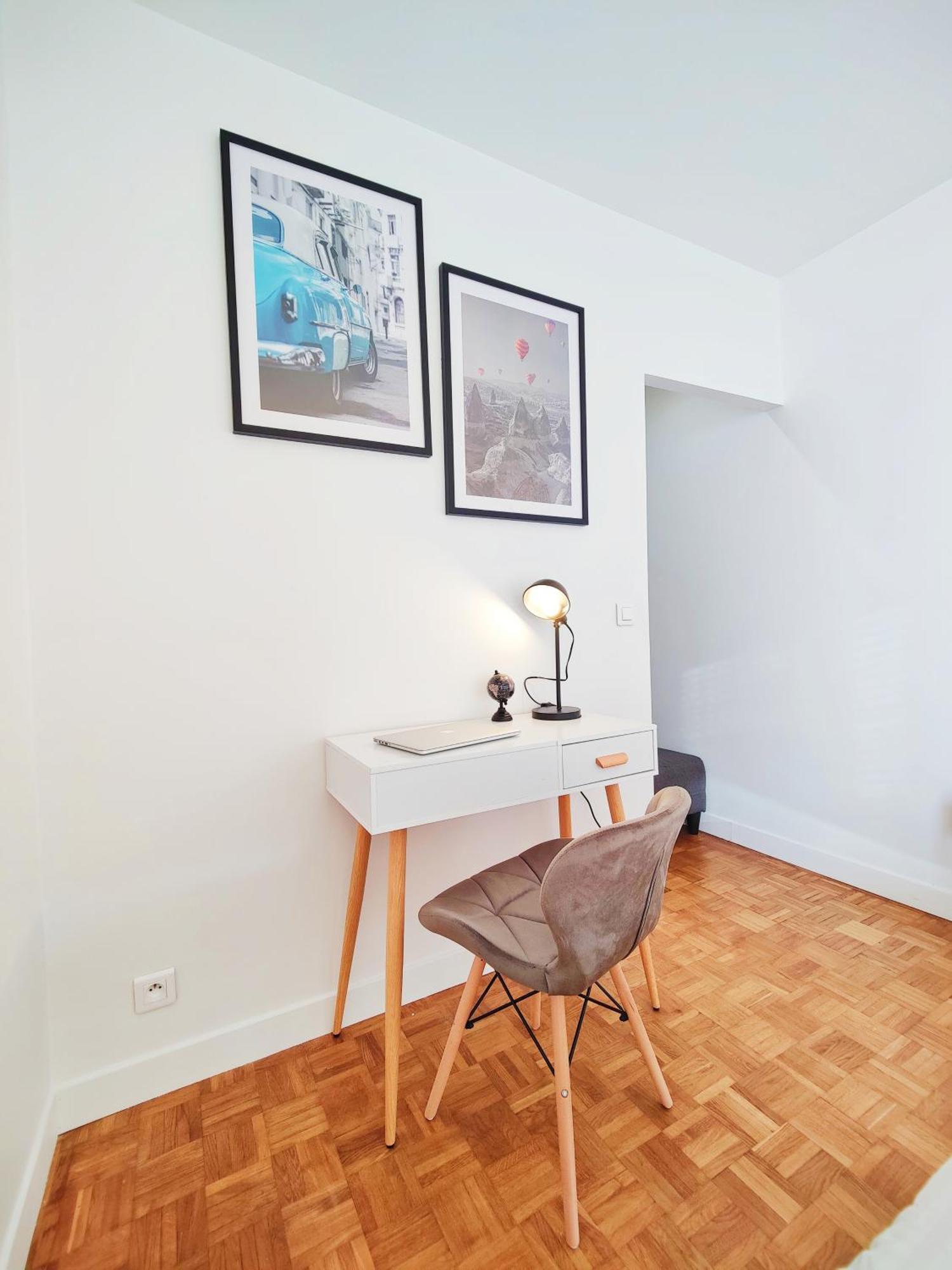 Metro A 2 Minutes Paris Centre Le Marais Apartment Romainville Exterior foto